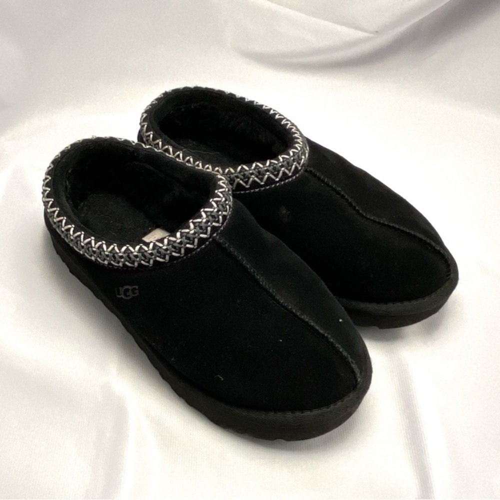 Black UGG Tasman slippers
